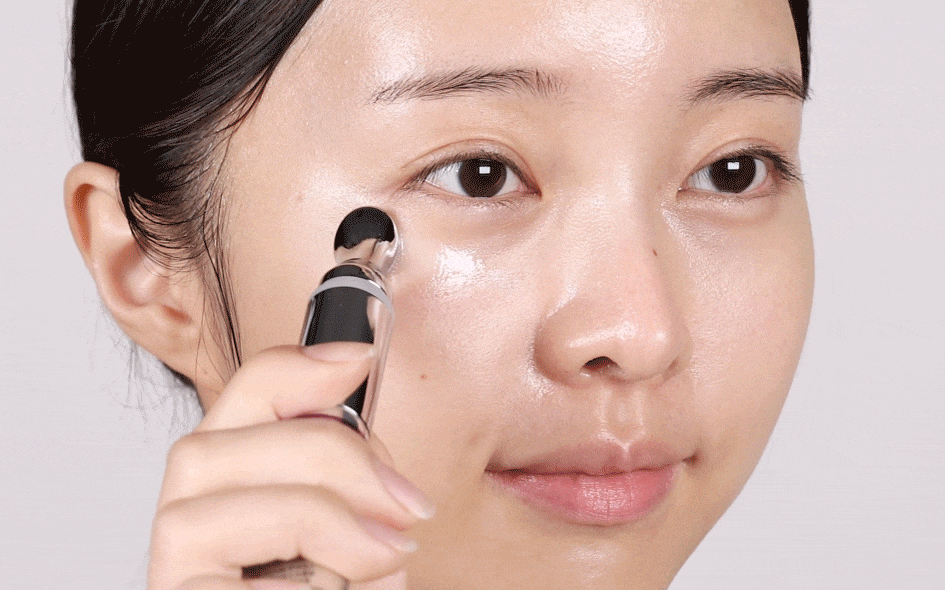 VT REEDLE SHOT LIFTING EYE CREAM