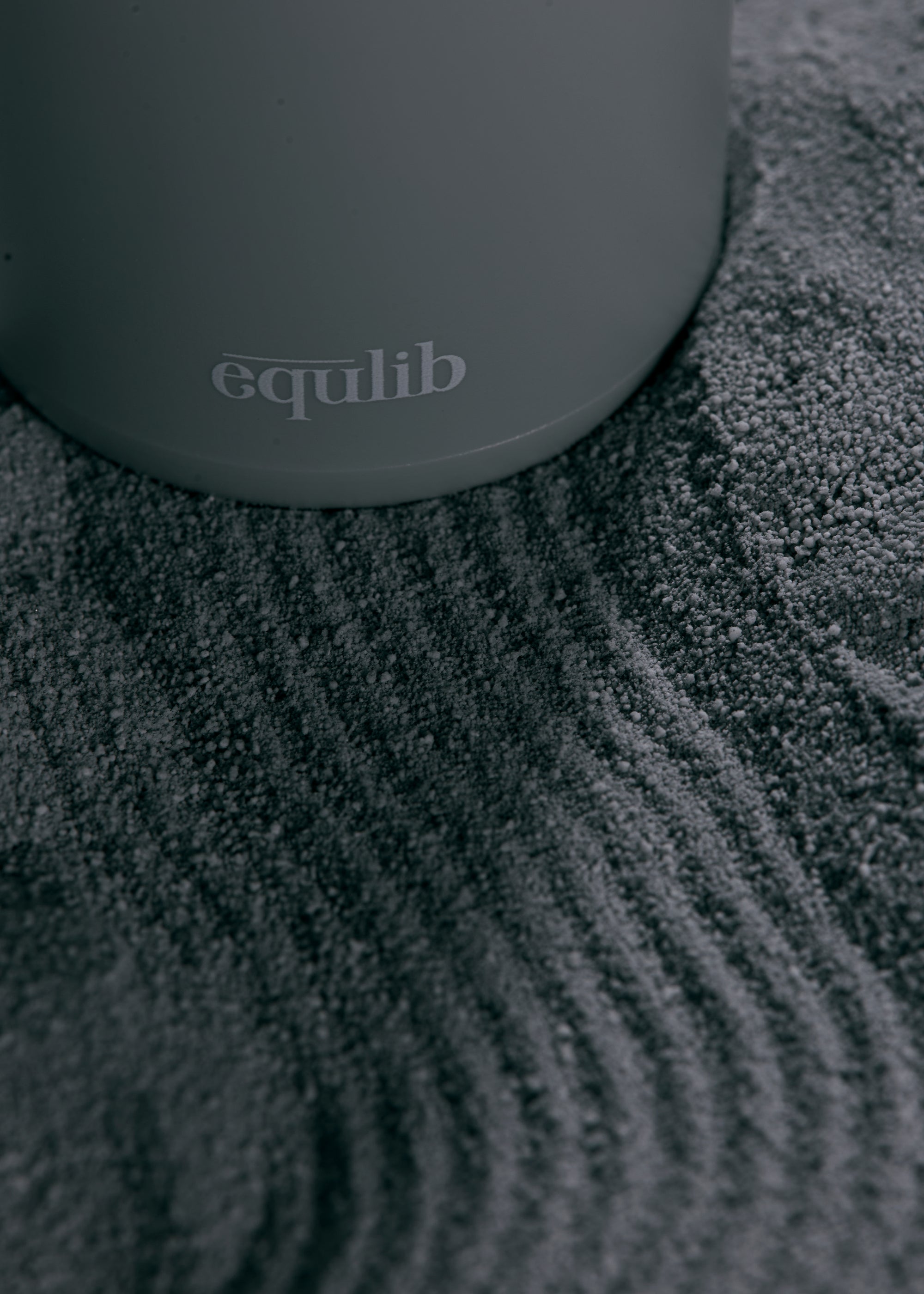 equlib EAU BRILLER ENZYME CLAY POWDER WASH