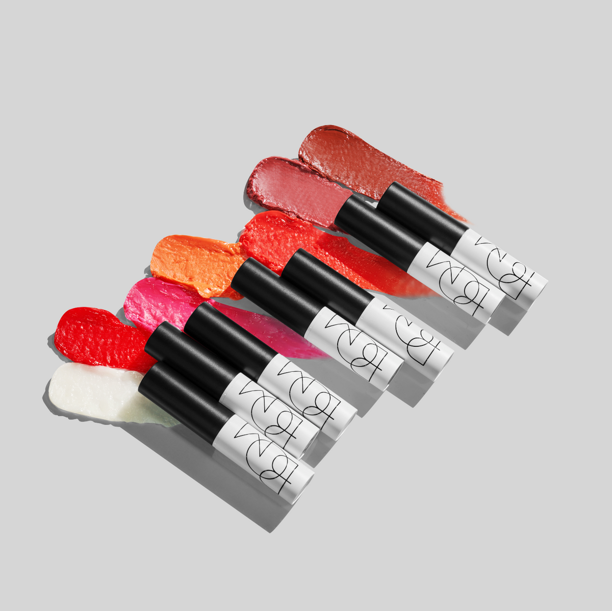 BEAUTY OF MAJESTY DEWY LIP BALM